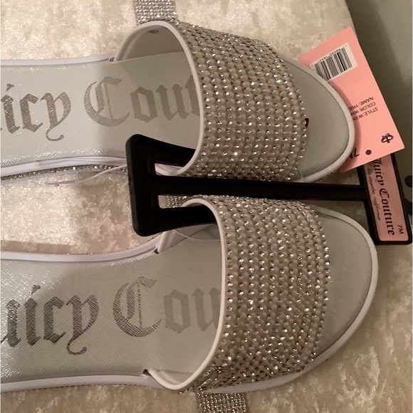 Beautiful juicy couture silver crystal sandals - Picture 2 of 3